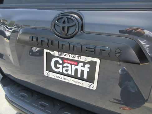Used 2024 Toyota 4Runner TRD Pro AWD/4WD image 9