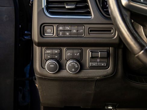 Used 2022 Chevrolet Tahoe LT w/ Luxury Package image 20