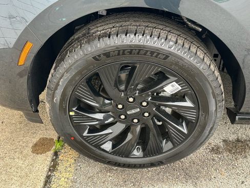 New 2026 Lincoln Navigator L Reserve AWD/4WD image 6