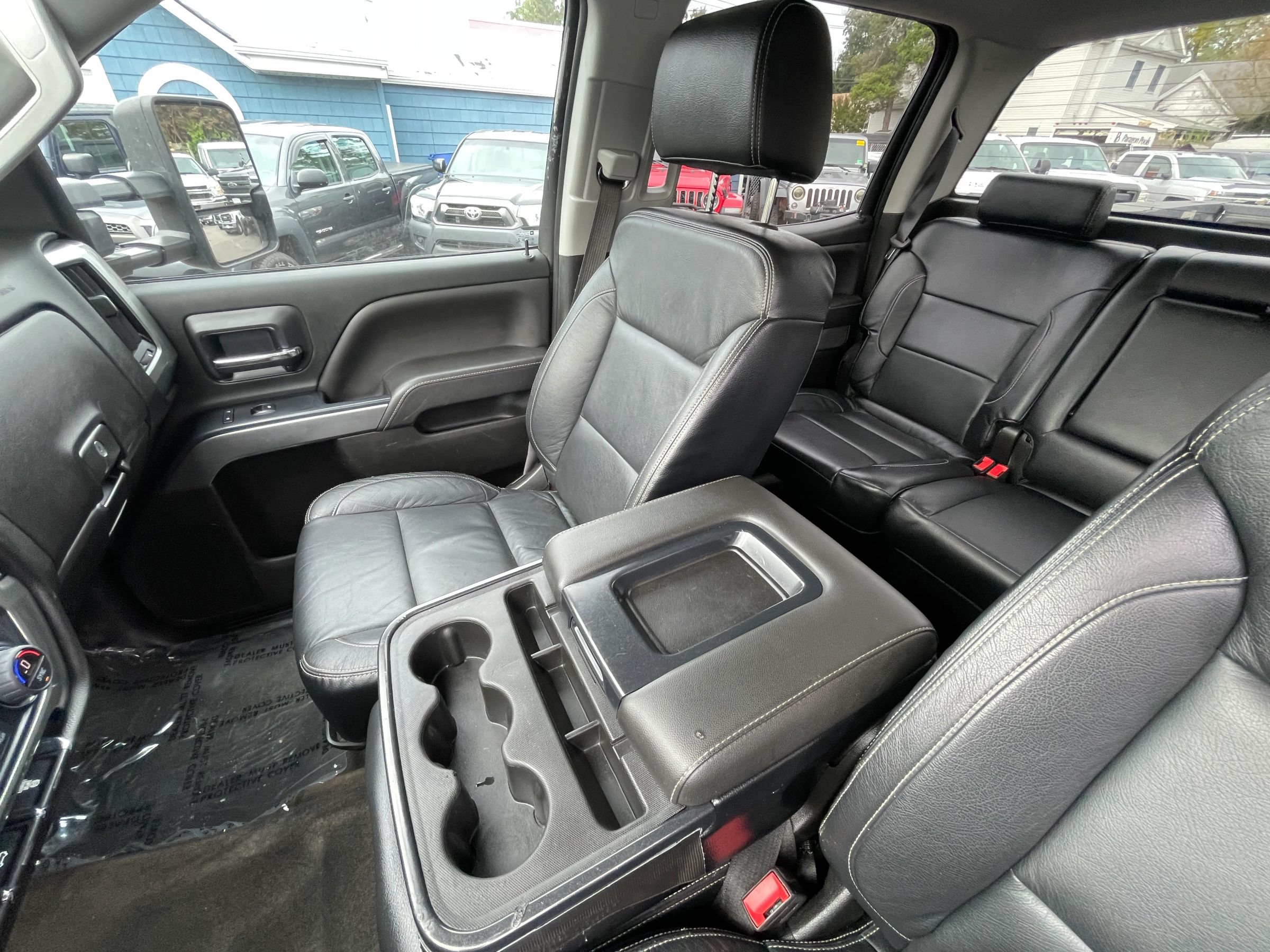 Used 2018 Chevrolet Silverado 2500 LT w/ LT Convenience Package AWD/4WD image 19