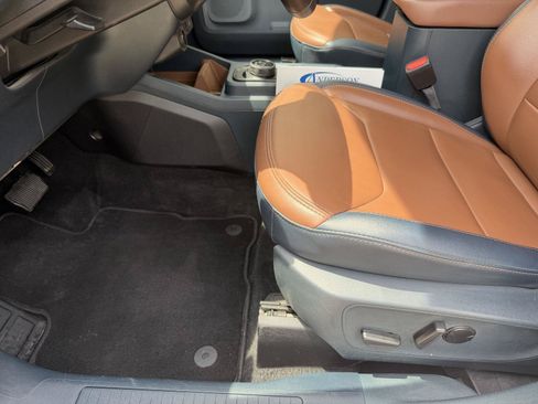 Used 2024 Ford Maverick Lariat w/ 4K Tow Package AWD/4WD image 12
