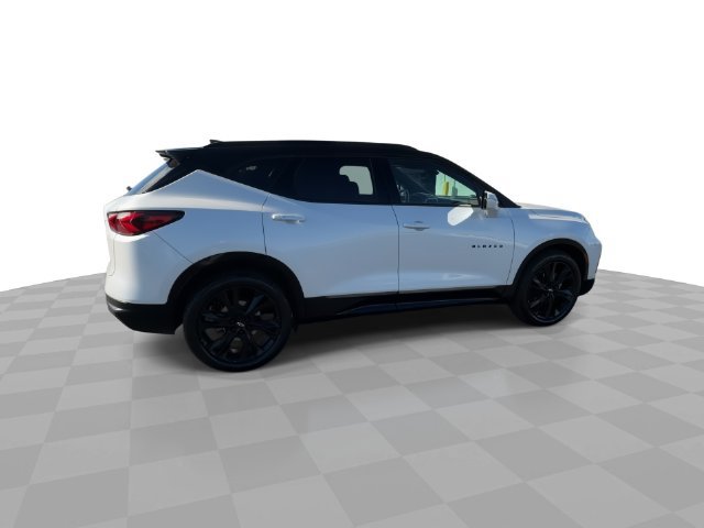 Certified 2022 Chevrolet Blazer RS w/ Enhanced Convenience Package AWD/4WD image 9
