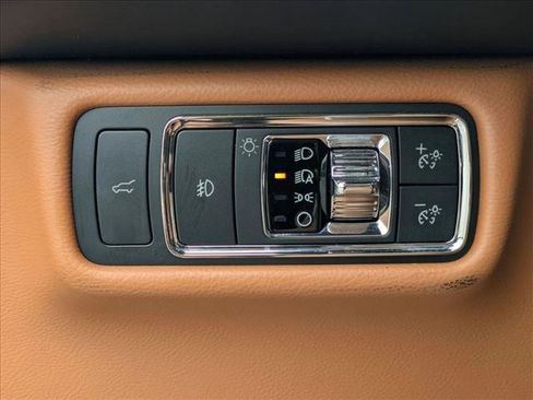 Used 2022 Lincoln Aviator Black Label w/ Dynamic Handling Package AWD/4WD image 13