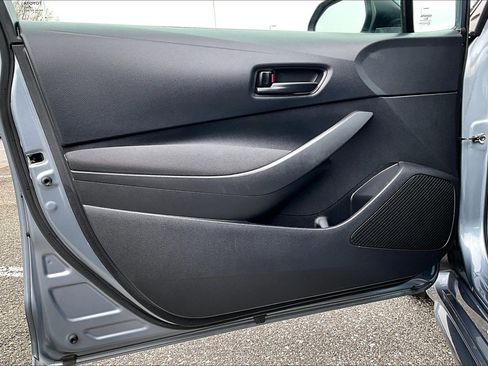 Used 2024 Toyota Corolla LE image 21