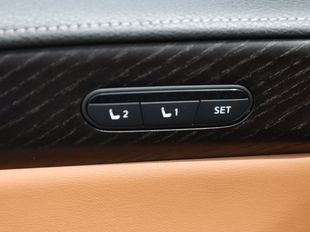 Certified 2023 INFINITI QX60 Sensory w/ Vision Package AWD/4WD image 15
