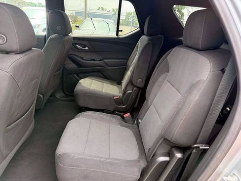 Used 2024 Chevrolet Traverse LT AWD/4WD image 14