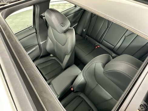 Used 2025 BMW 330i Sedan w/ Convenience Package image 22