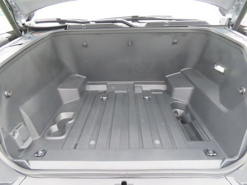Certified 2025 Chevrolet Silverado EV RST AWD/4WD image 44