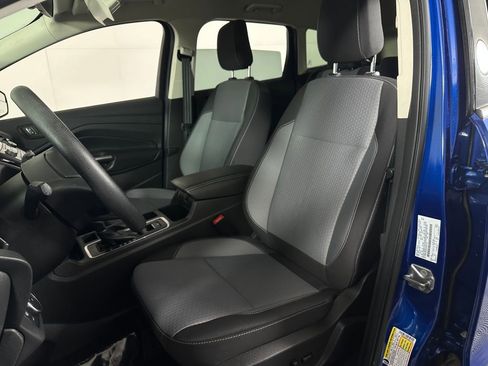 Used 2018 Ford Escape SE image 15