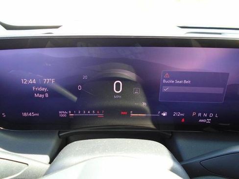 Certified 2025 Buick Enclave Preferred AWD/4WD image 8