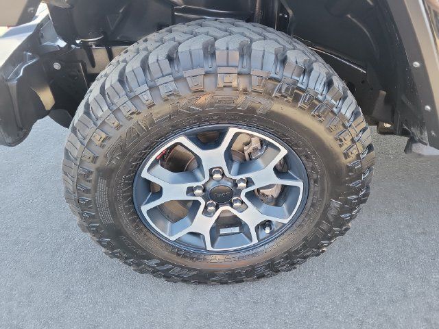 Used 2022 Jeep Wrangler Unlimited Rubicon AWD/4WD image 31