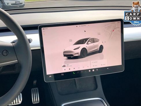 Used 2023 Tesla Model Y Performance image 6