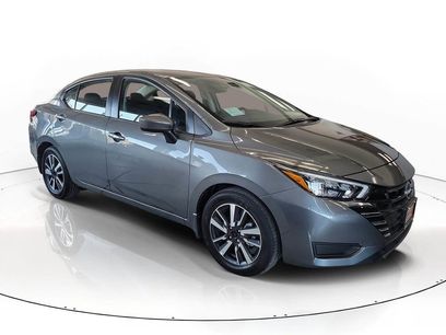 New 2025 Nissan Versa SV w/ Trunk Package