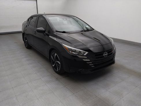 Used 2023 Nissan Versa SR w/ Trunk Package image 13