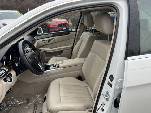 Used 2014 Mercedes-Benz E 350 4MATIC Sedan image 13