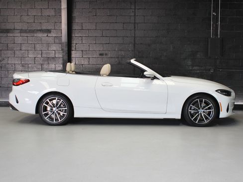 Used 2022 BMW 430i xDrive Convertible w/ Premium Package 2 image 21