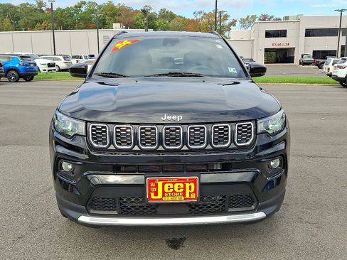 Certified 2024 Jeep Compass Limited image 2