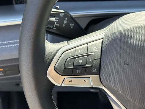 New 2026 Volkswagen Tiguan SE image 27