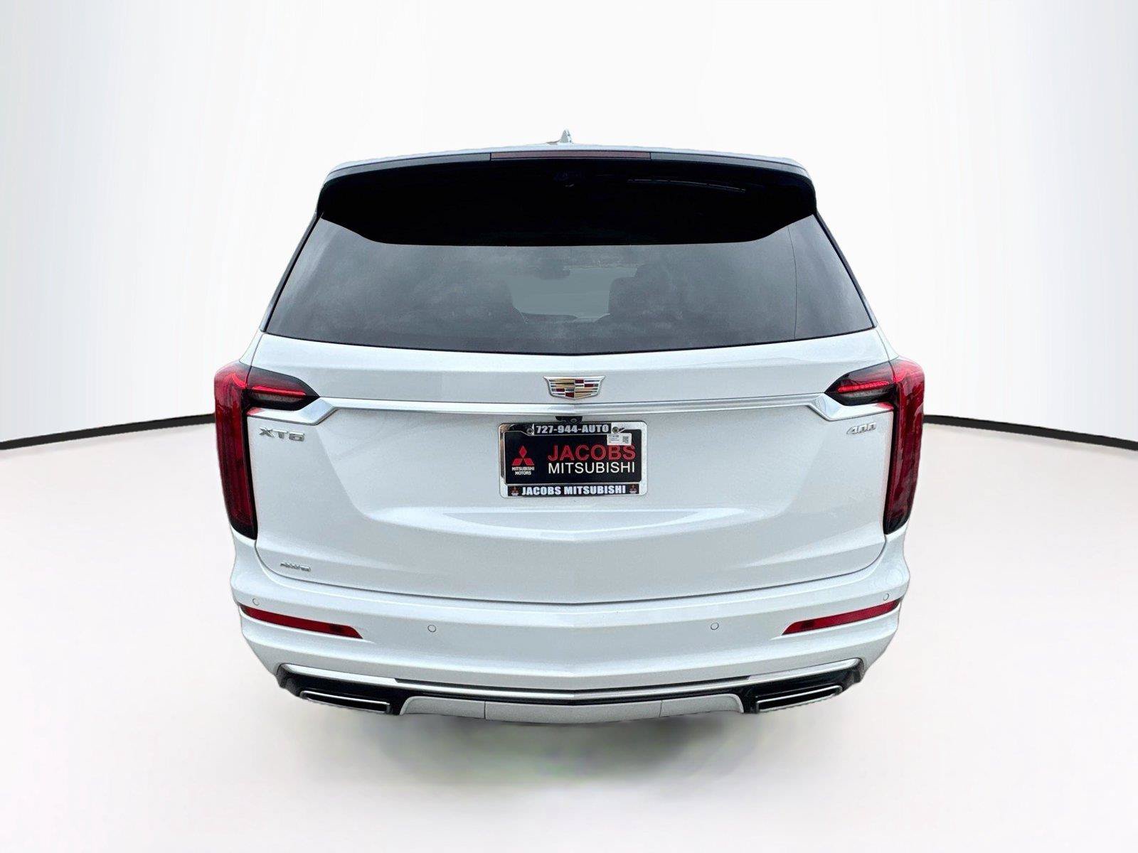 Used 2023 Cadillac XT6 Premium Luxury w/ Technology Package AWD/4WD image 4