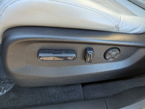 Used 2022 Honda CR-V EX-L image 16