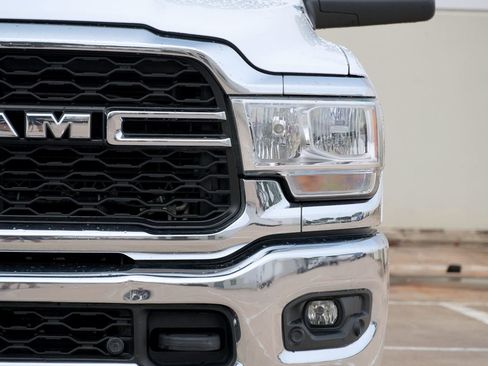 Used 2022 RAM 2500 Tradesman w/ Chrome Appearance Group AWD/4WD image 20