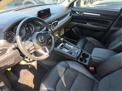 Used 2018 MAZDA CX-5 Touring w/ Preferred Equipment Package AWD/4WD image 4