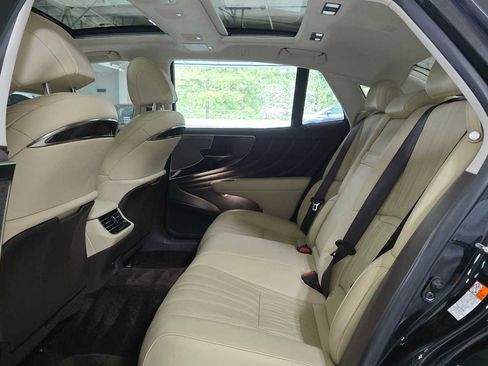 Used 2020 Lexus LS 500 AWD w/ Interior Upgrade Package image 16