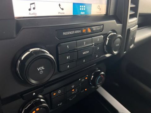 Used 2018 Ford F150 XL w/ Equipment Group 101A Mid RWD image 25