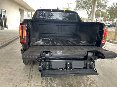 Used 2024 GMC Hummer EV 3X image 41