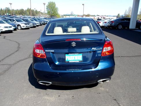 Used 2011 Suzuki Kizashi Sport SLS image 4