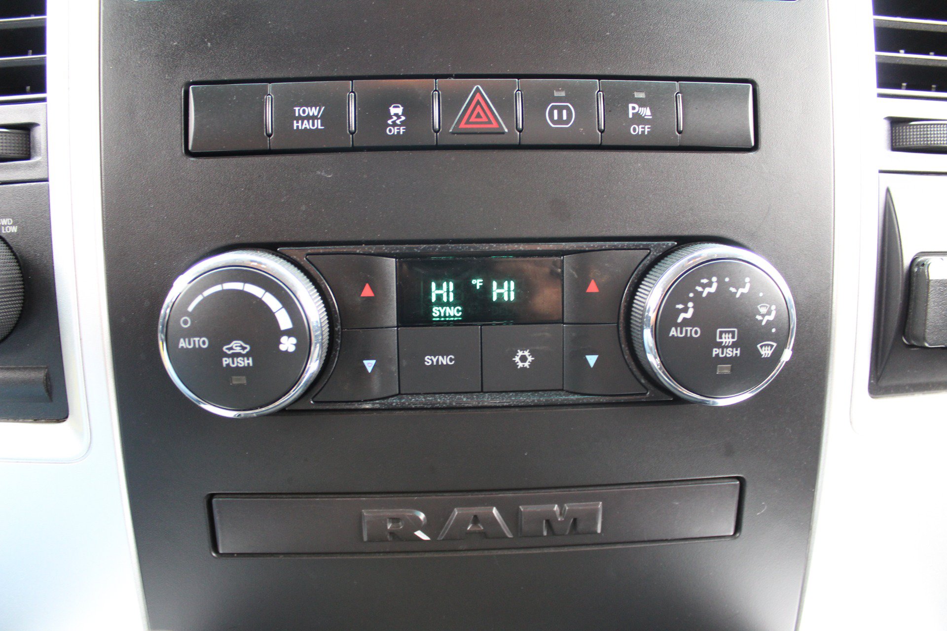 Used 2011 RAM 1500 Sport w/ Sport Premium Group AWD/4WD image 29