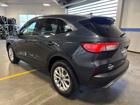 Used 2022 Ford Escape SE w/ Convenience Package AWD/4WD image 5