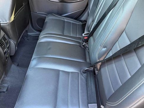 Used 2015 Ford Escape SE w/ Equipment Group 201A image 8