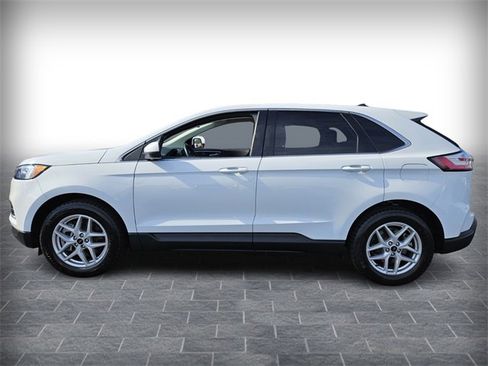 Used 2024 Ford Edge SEL image 4