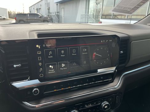 Used 2024 GMC Sierra 1500 SLT w/ SLT Premium Plus Package image 13