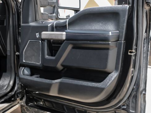 Used 2020 Ford F250 Platinum w/ FX4 Off-Road Package AWD/4WD image 40