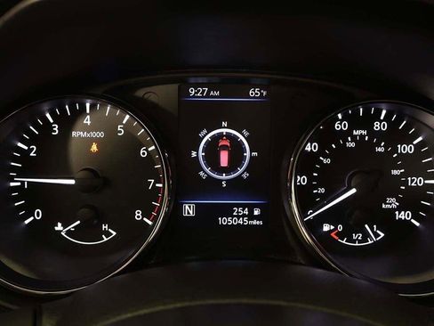 Used 2018 Nissan Rogue SV w/ Sun & Sound Touring Package image 43