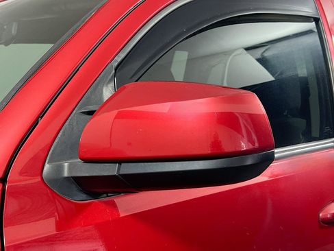 Used 2018 Toyota Tacoma SR image 12