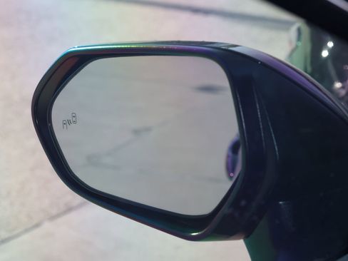 Used 2025 Toyota Camry SE image 10