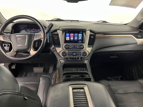 Used 2019 GMC Yukon Denali w/ Denali Ultimate Package AWD/4WD image 18