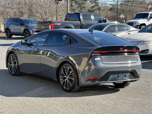 Used 2024 Toyota Prius XLE image 6