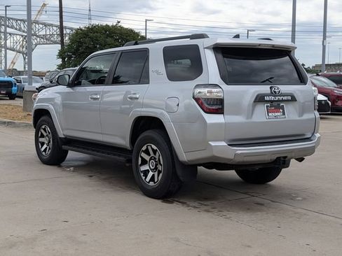 Used 2022 Toyota 4Runner TRD Off-Road Premium AWD/4WD image 7