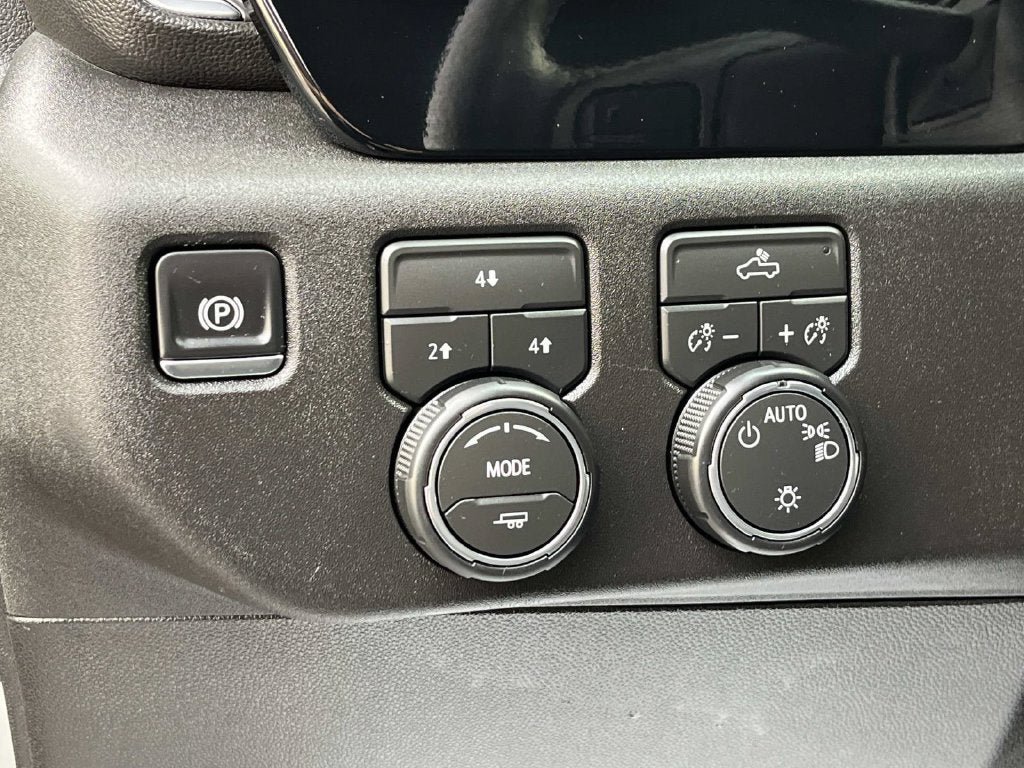 Used 2026 Chevrolet Silverado 2500 LT AWD/4WD image 27
