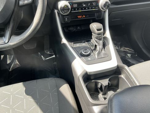 Used 2021 Toyota RAV4 XLE w/ Convenience Package AWD/4WD image 22