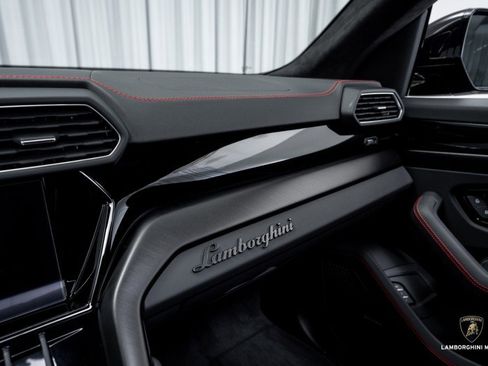 Used 2024 Lamborghini Urus S image 34