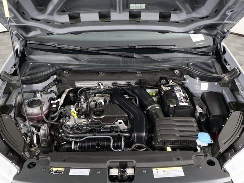 Used 2022 Volkswagen Taos SE image 15