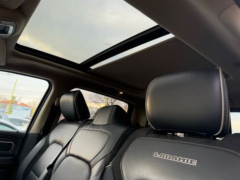 Used 2019 RAM 1500 Laramie image 10