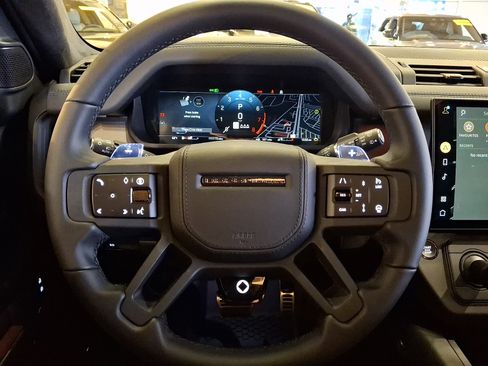 Used 2026 Land Rover Defender 110 OCTA AWD/4WD image 11