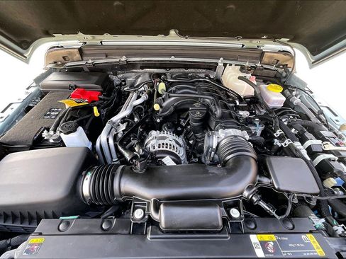 Certified 2024 Jeep Wrangler Sahara image 9