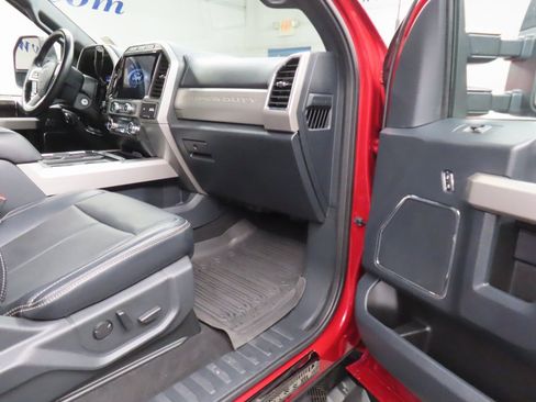 Used 2022 Ford F350 Lariat image 27